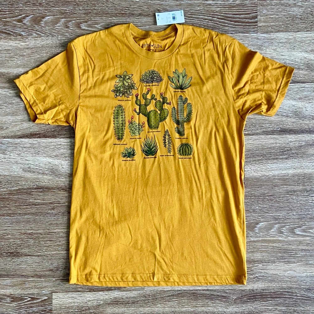 NEW W/ TAGS Cactus cotton tee